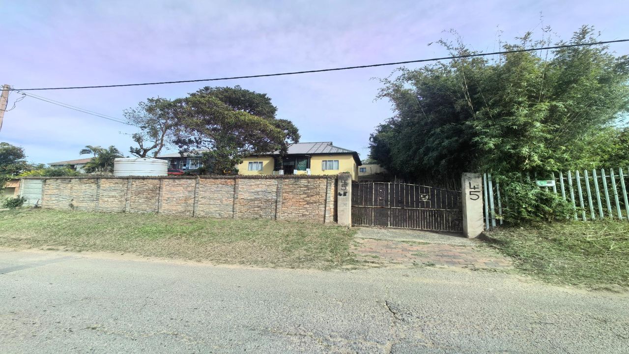 Photo 2 of 17