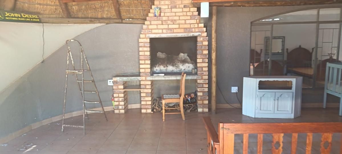 Photo 10 of 26