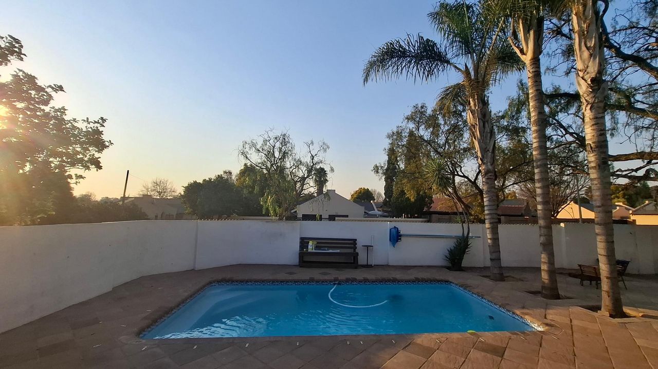 Photo of 4 Bedroom house for sale in Aerorand, Middelburg