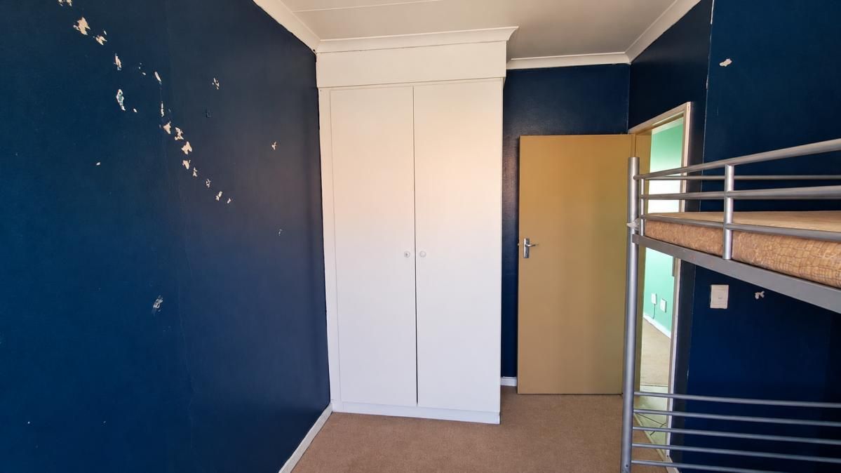 Photo 16 of 30