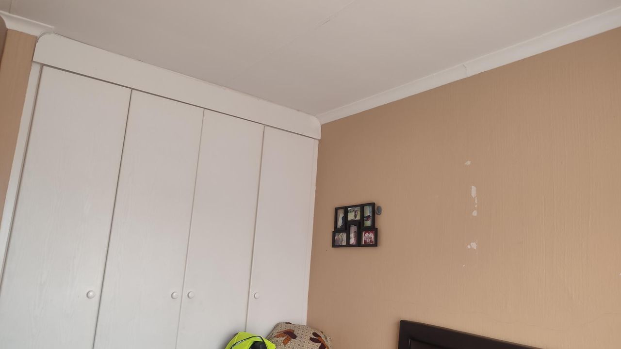 Photo 13 of 25