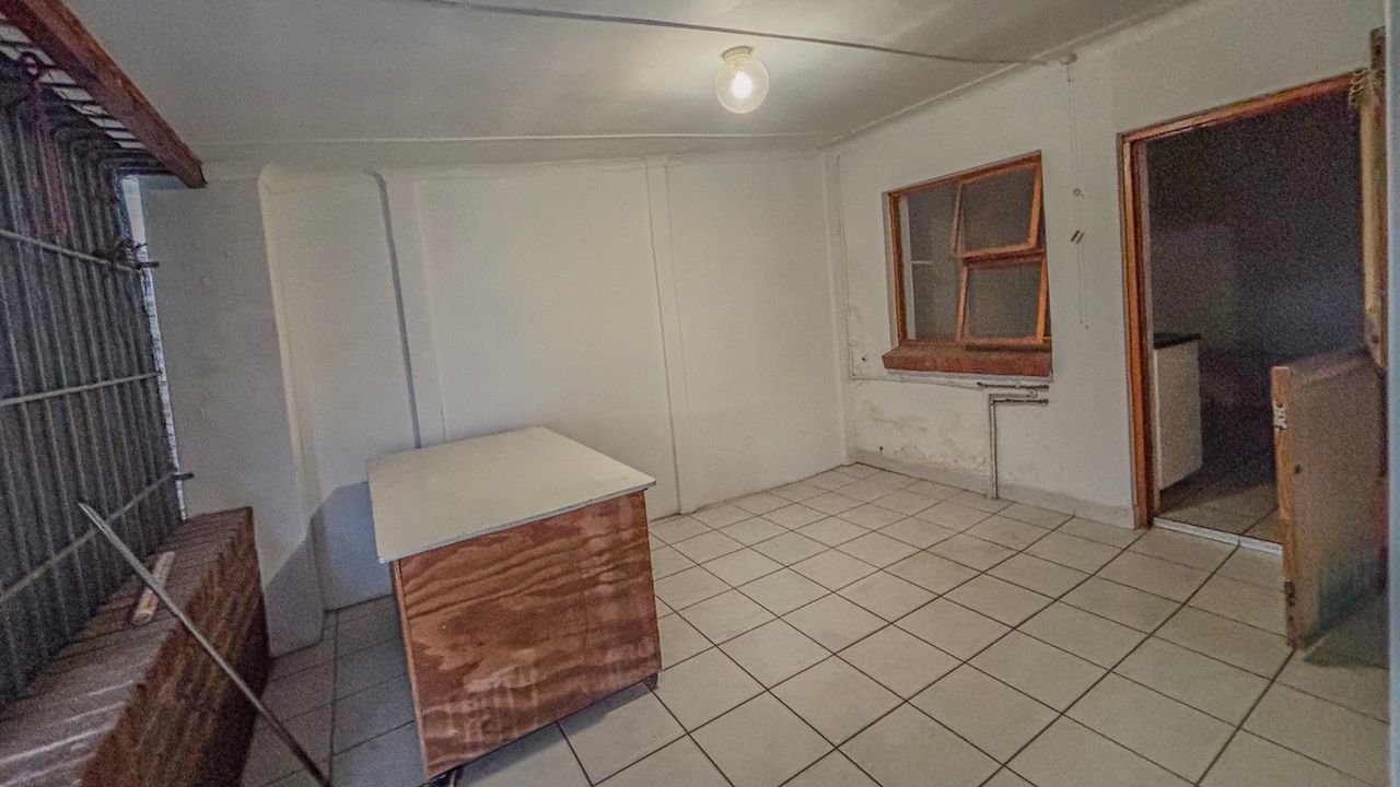 Photo 10 of 12