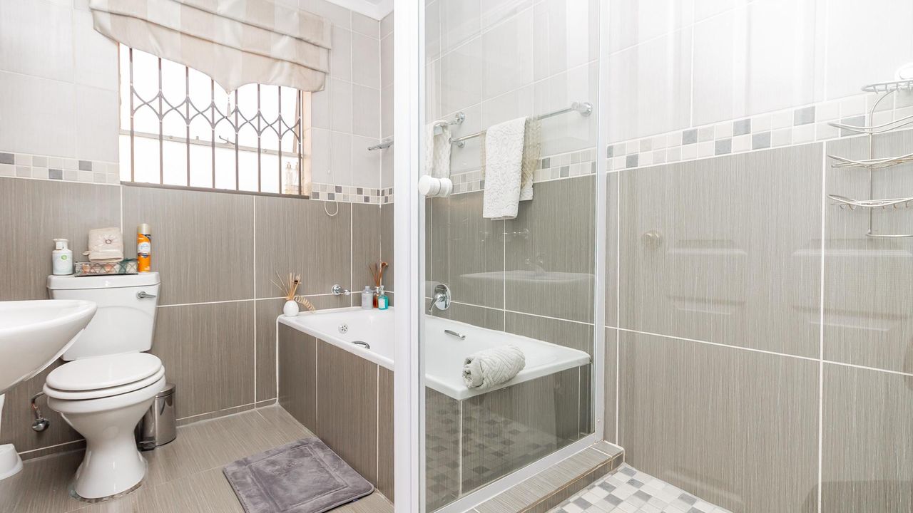 Photo of 3 Bedroom duplex townhouse - sectional for sale in Noordhang, Randburg
