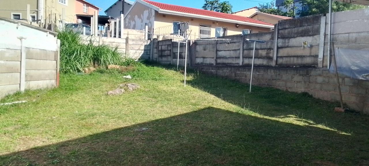 Photo 13 of 28