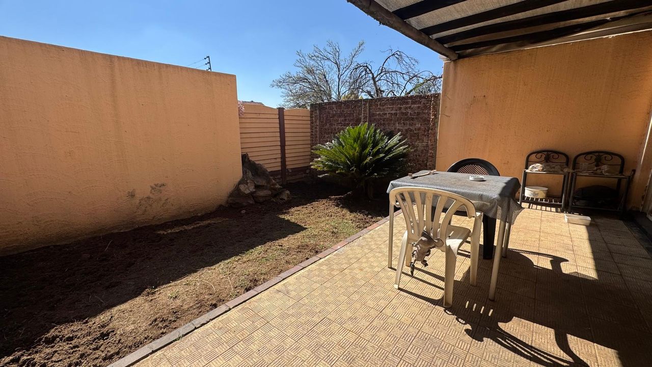 Photo 13 of 26