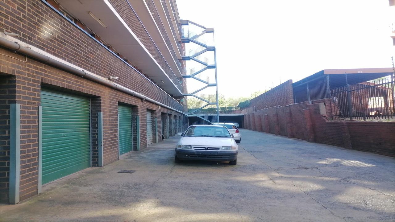 Photo 1 of 32