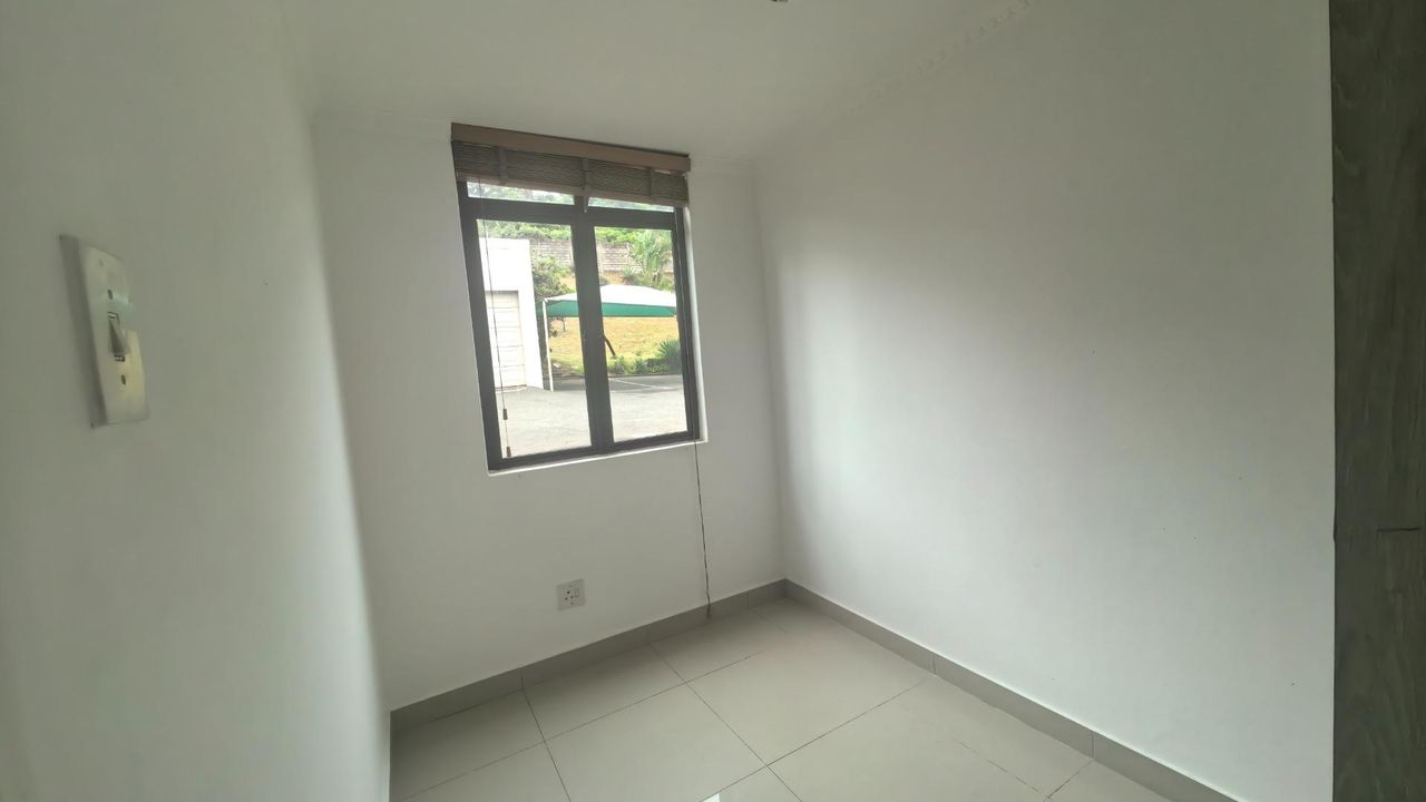Photo 9 of 15