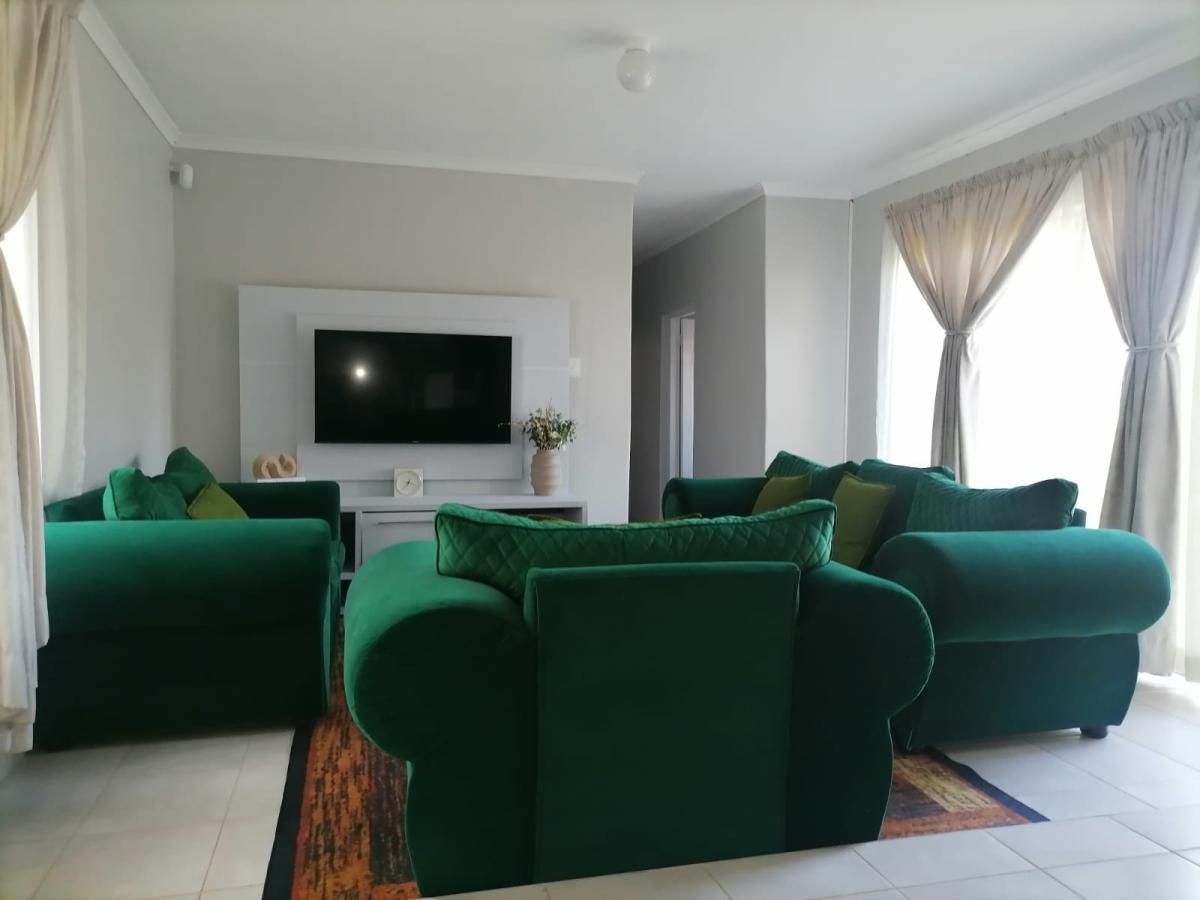 4 Bedroom house for auction in Uvongo, Margate