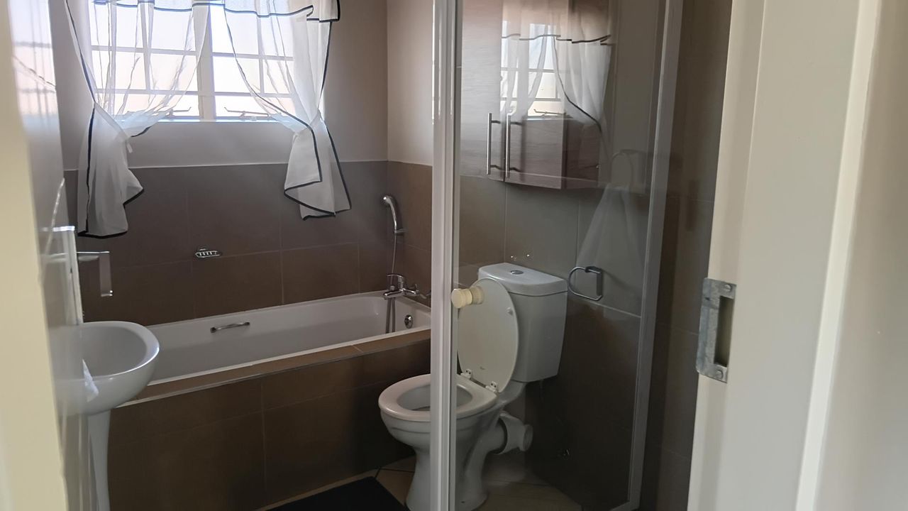 Photo 17 of 22