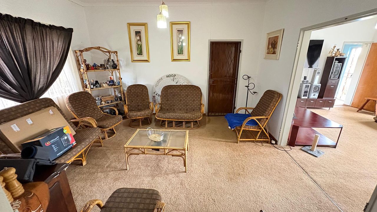 Photo 9 of 34