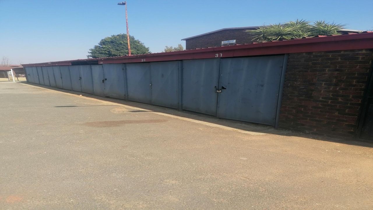 Photo 6 of 20