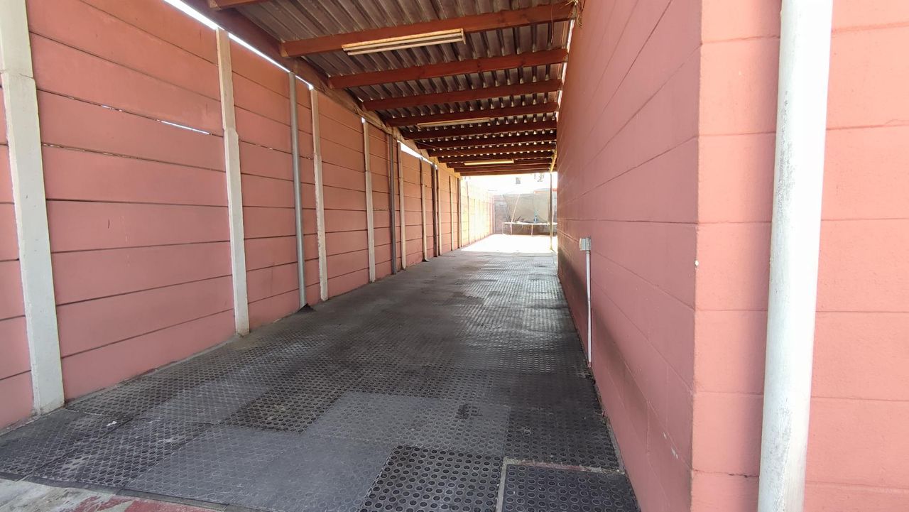 Photo 12 of 15