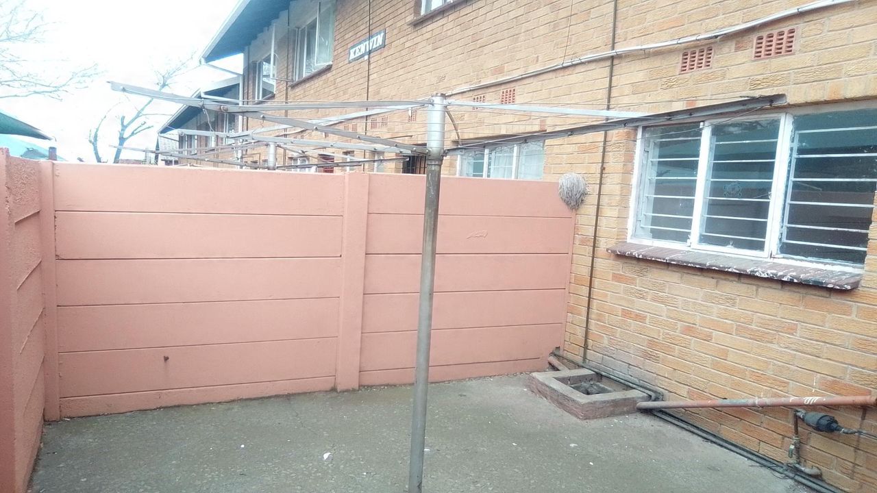 Photo 24 of 26