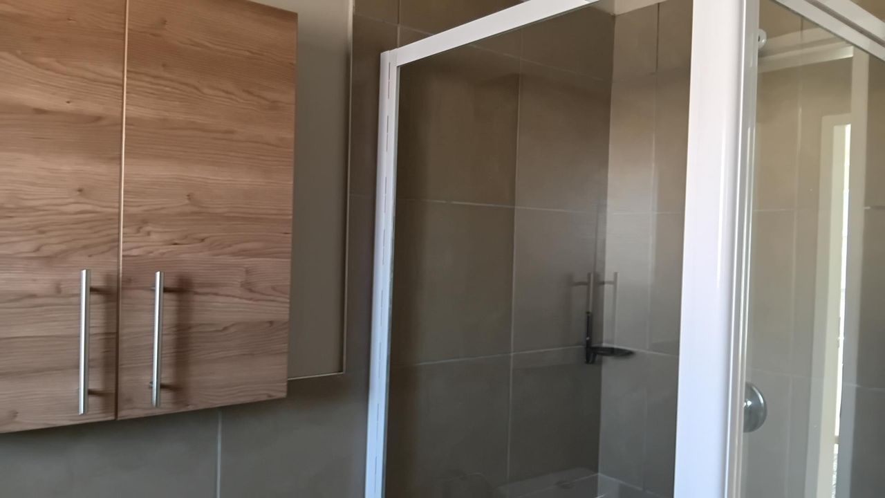 Photo 20 of 22