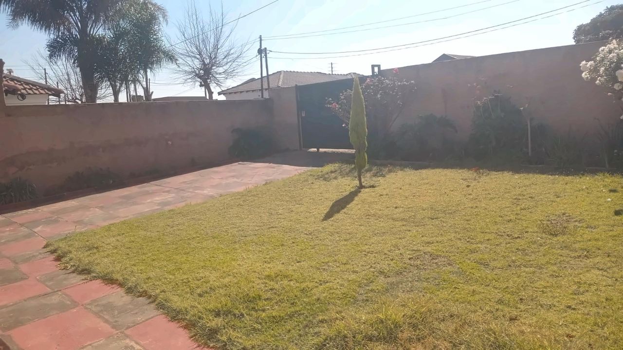 Photo 5 of 22