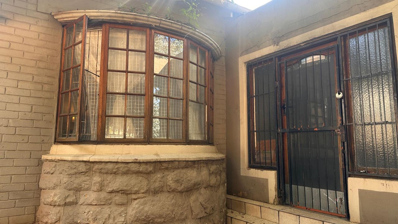 Photo 2 of 20