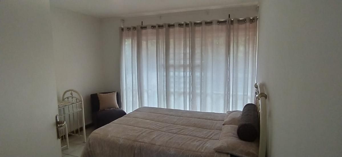 Photo 16 of 24