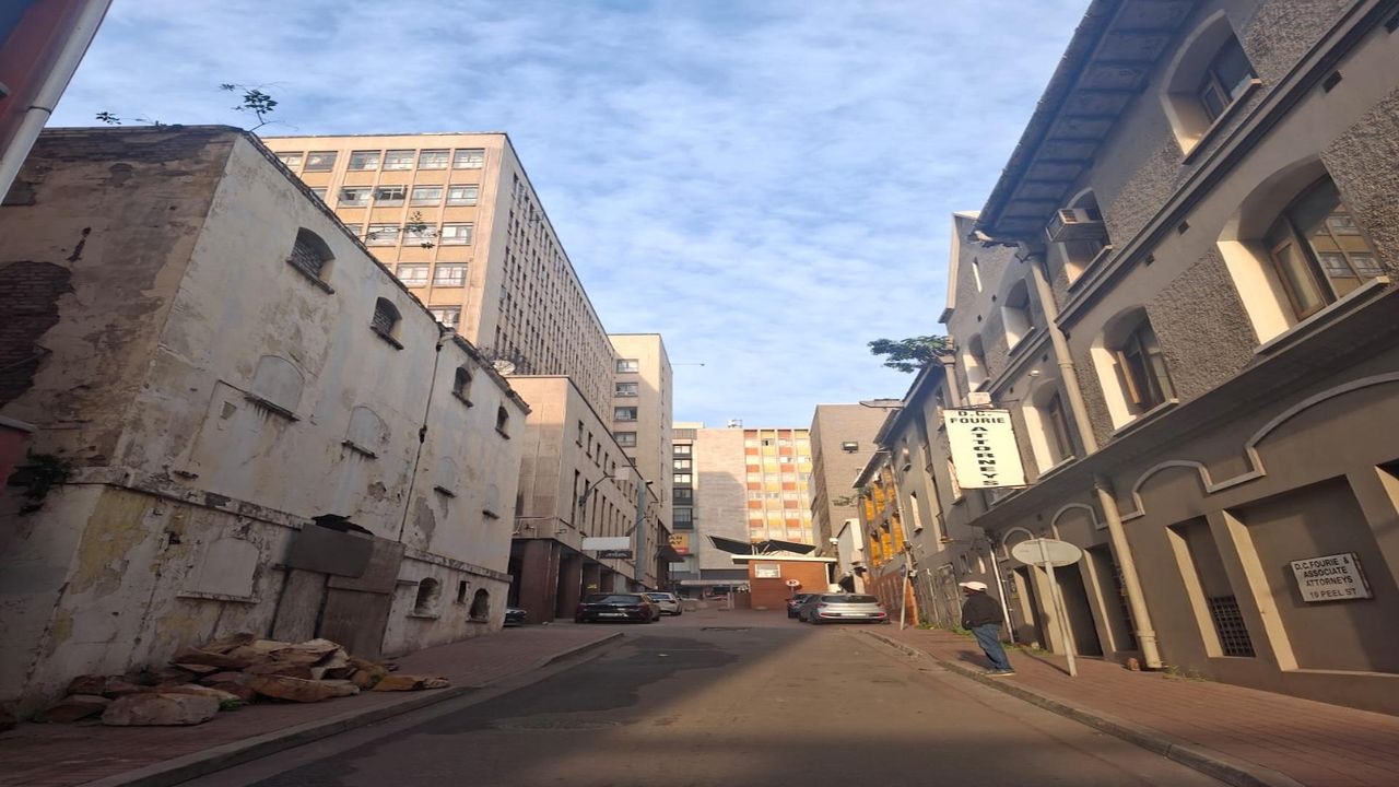 Photo 13 of 14