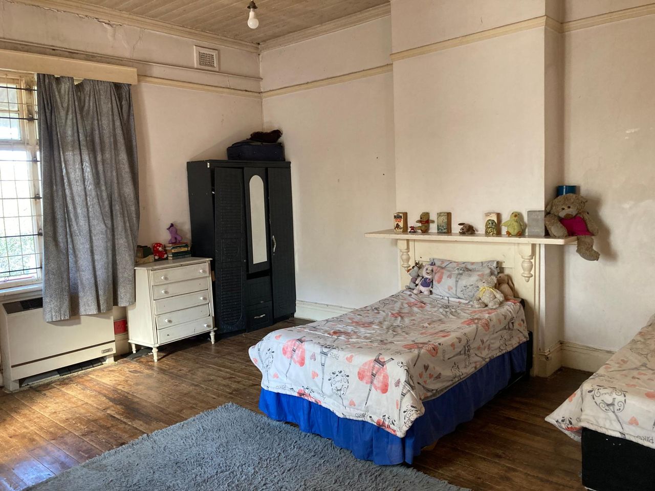 Photo 20 of 23