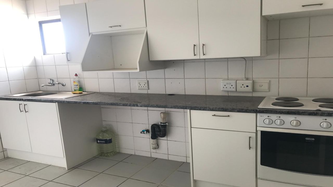 Photo 13 of 47