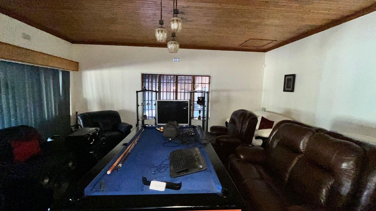Photo 20 of 22