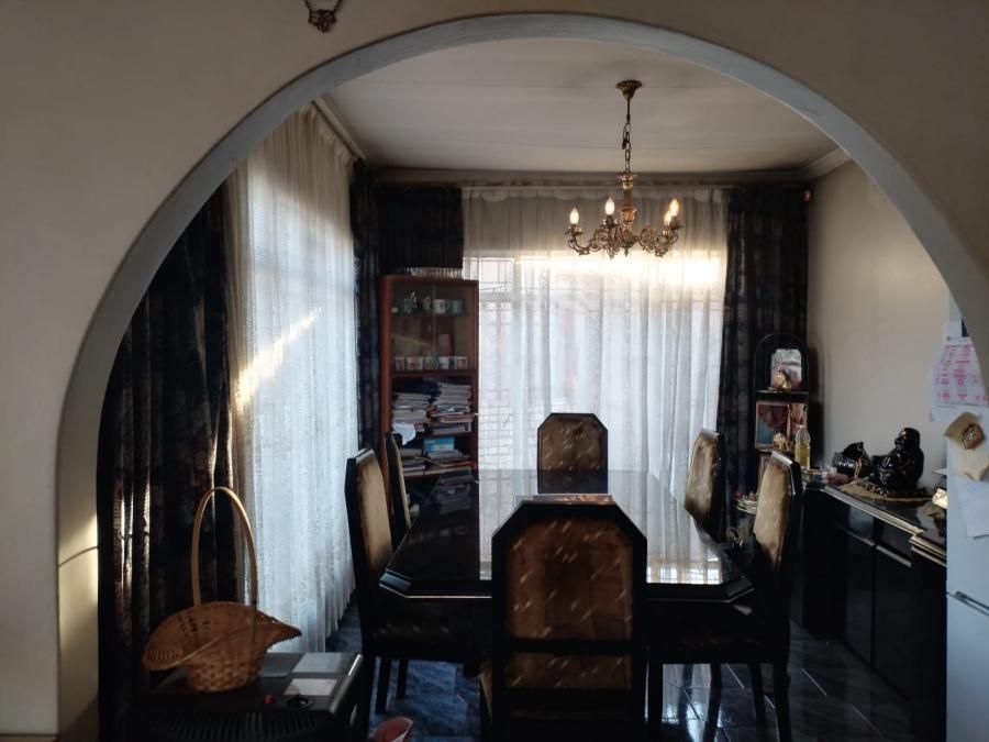 Photo 13 of 18