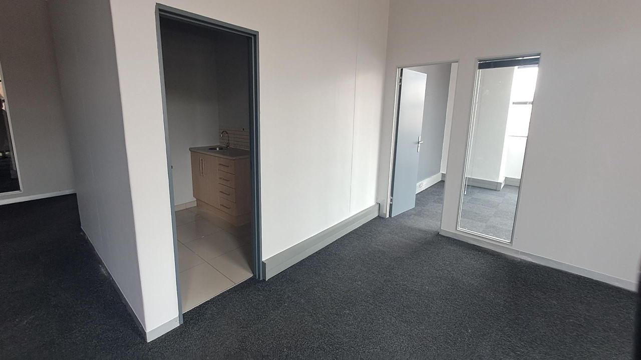 Photo 9 of 20