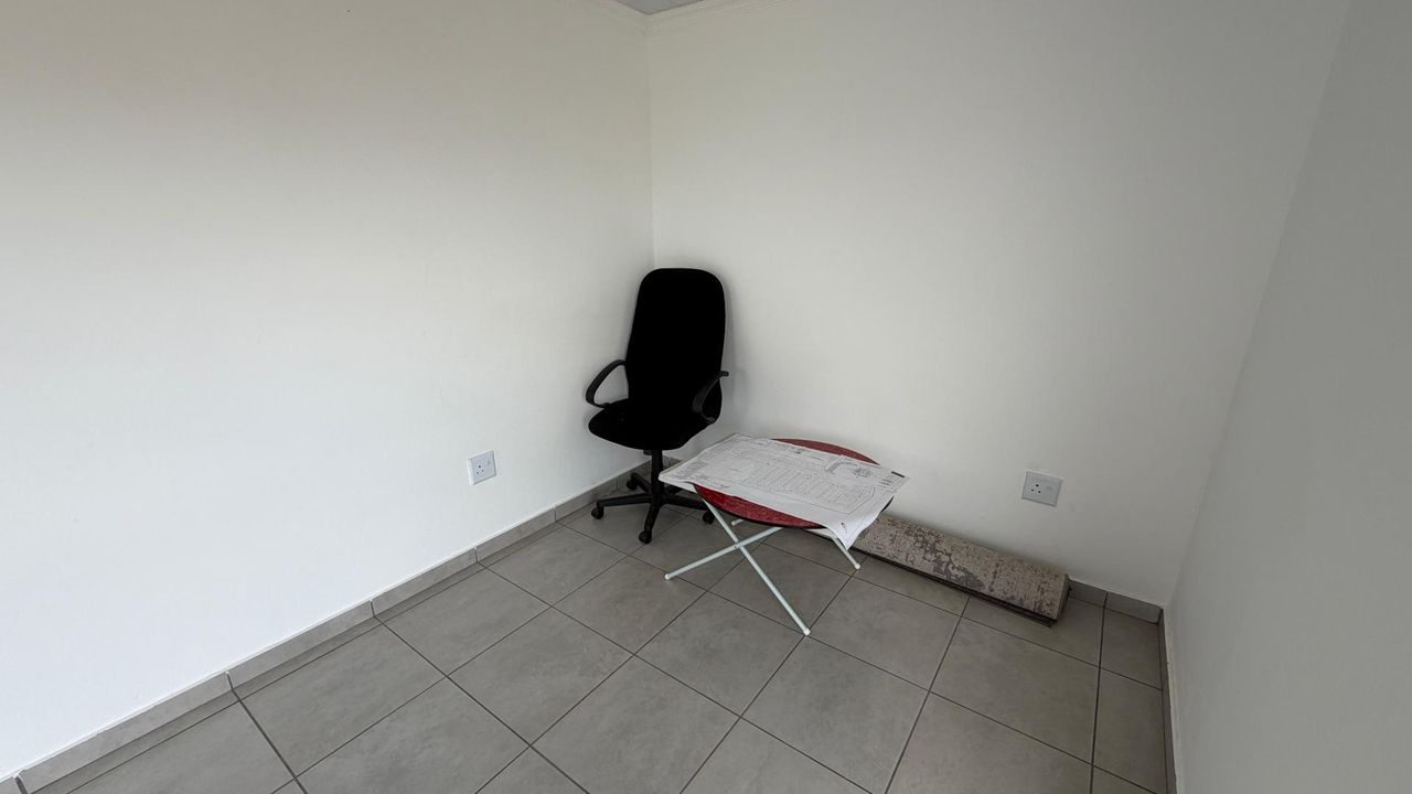 Photo 5 of 25