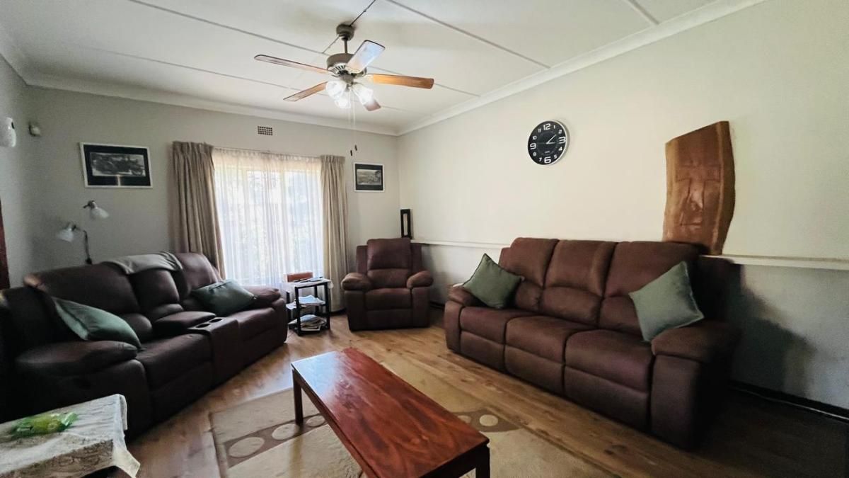 Photo of 3 Bedroom house for sale in Witbank Ext 8