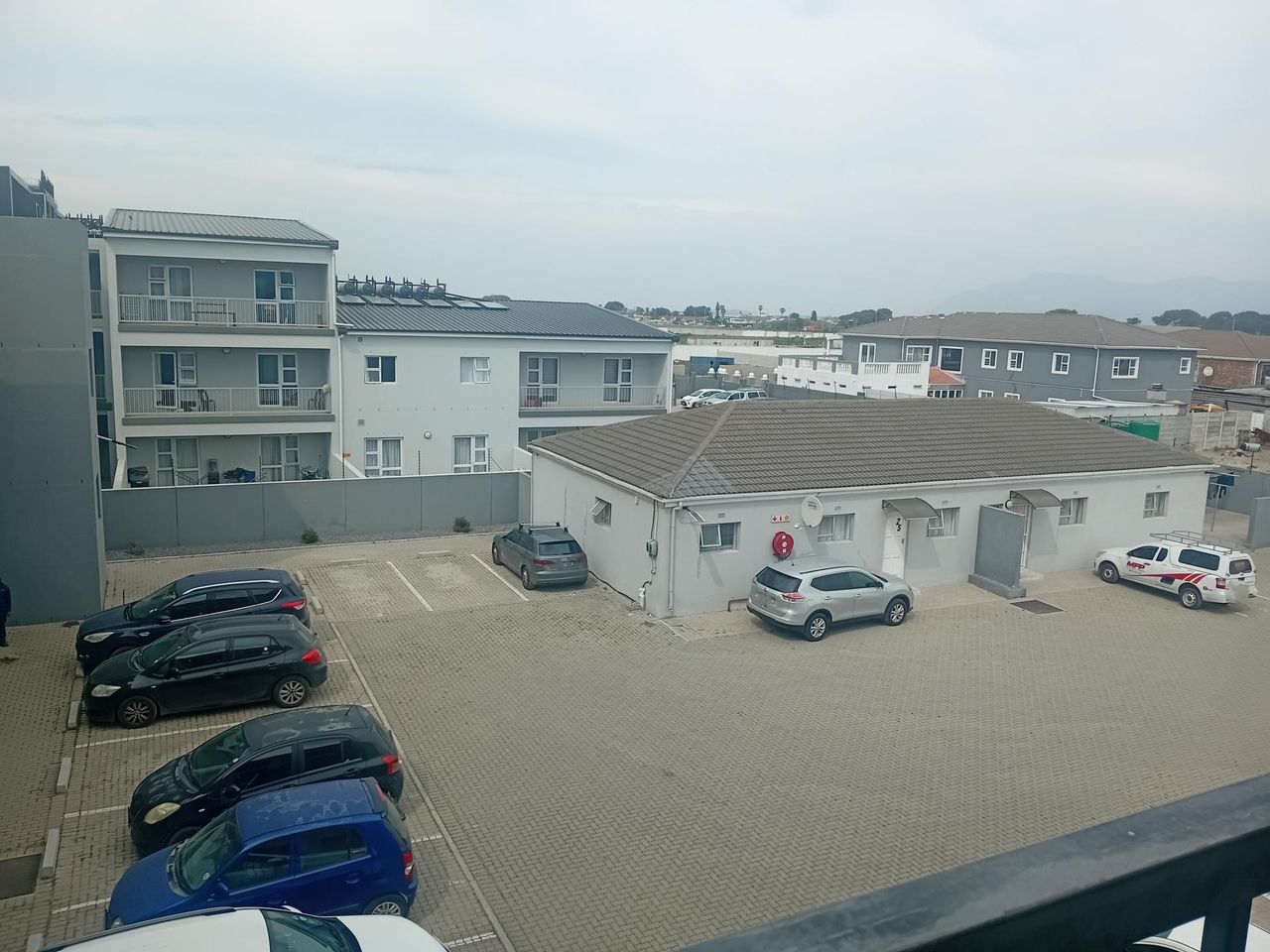 Photo 8 of 9
