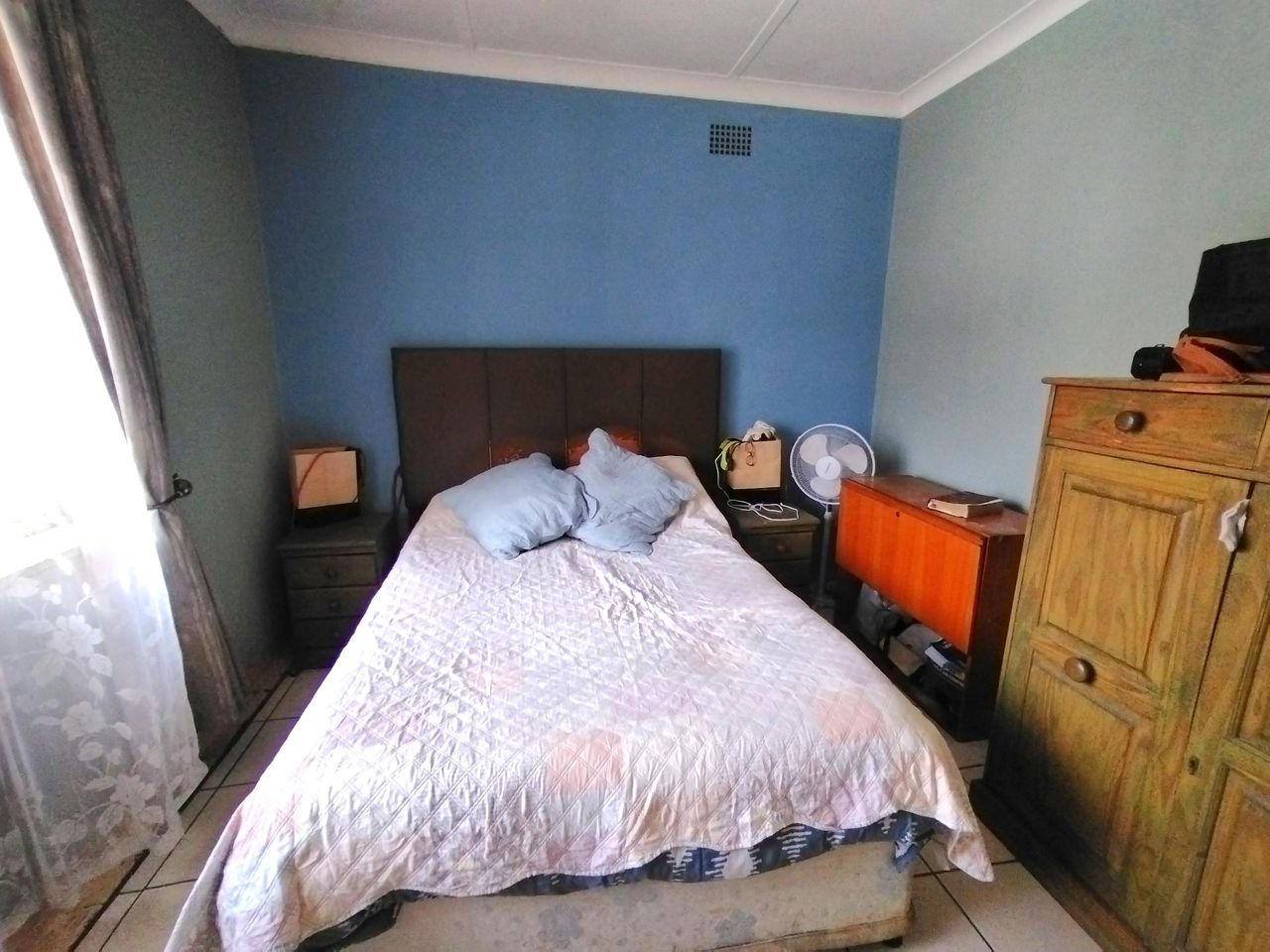 Photo 13 of 23