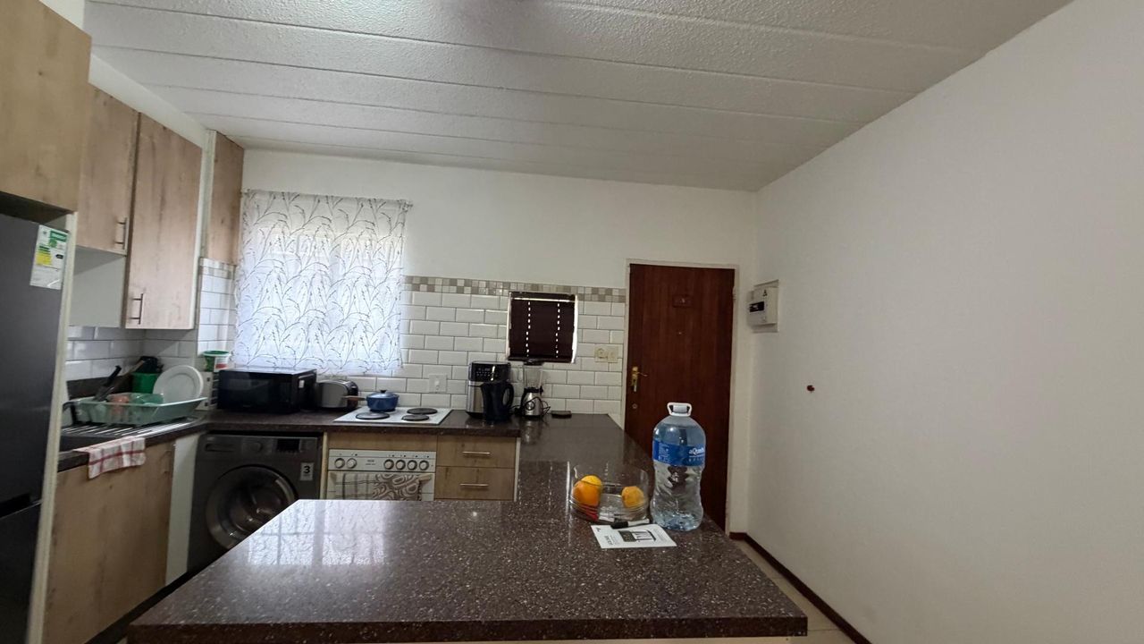 Photo 12 of 27