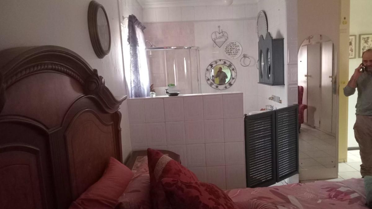 Photo of 30 Bedroom guest house for sale in Germiston South