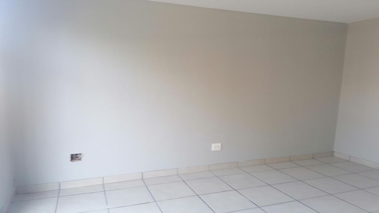 Photo 10 of 20