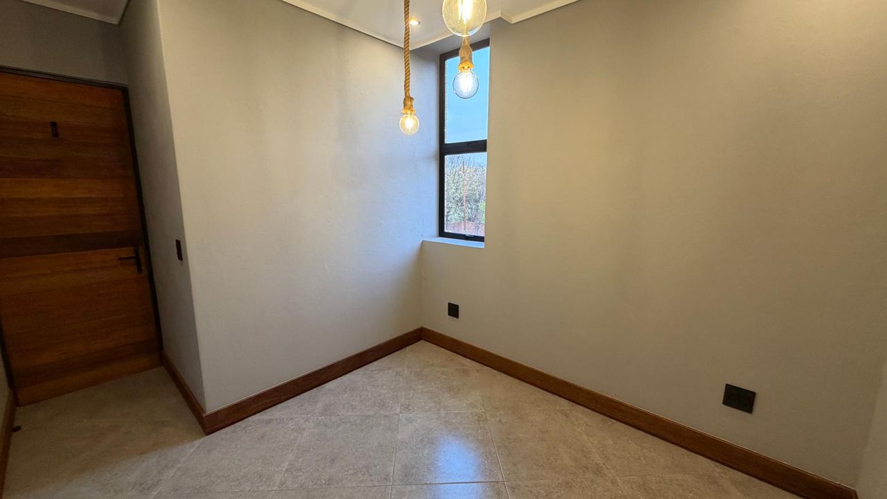 Photo 17 of 26