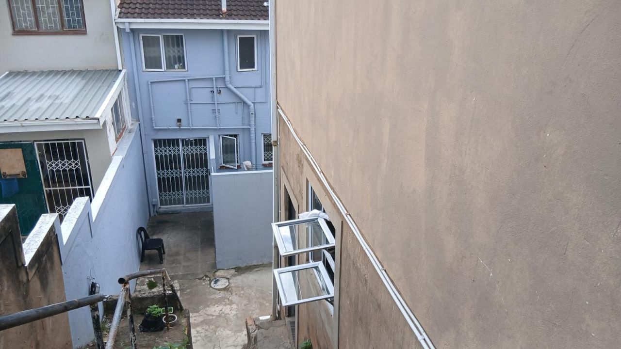 Photo 1 of 23