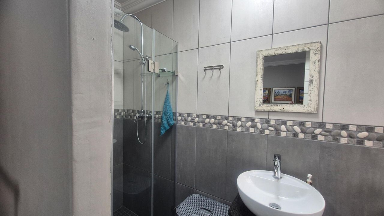 Photo 29 of 53