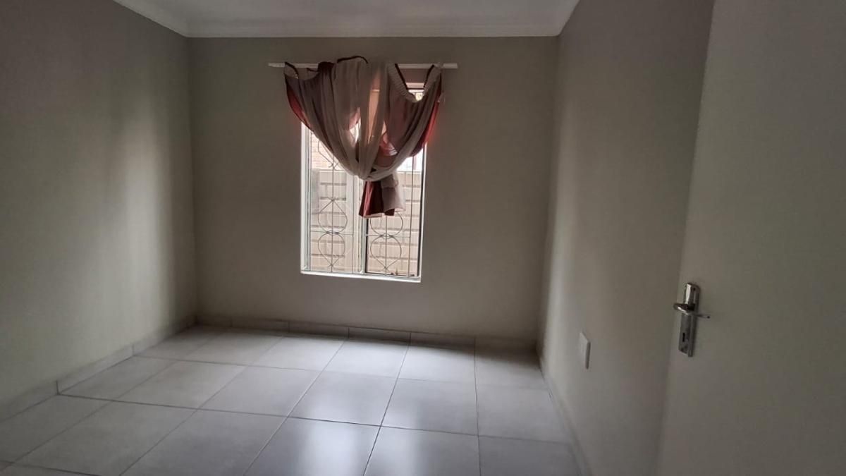 Photo of 2 Bedroom house to rent in Kwaguqa, Witbank