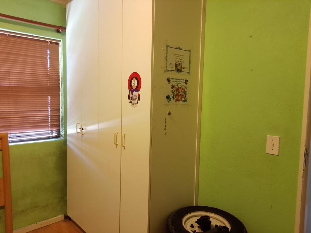 Photo 10 of 15