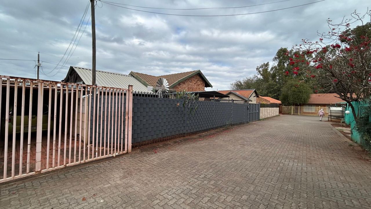 Photo 20 of 20