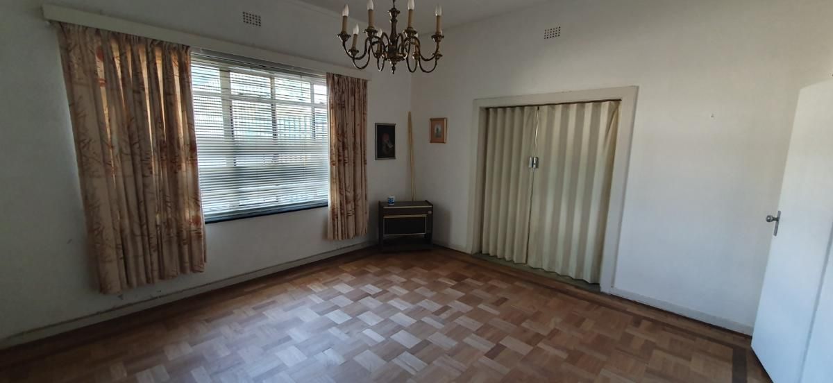 Photo 6 of 20