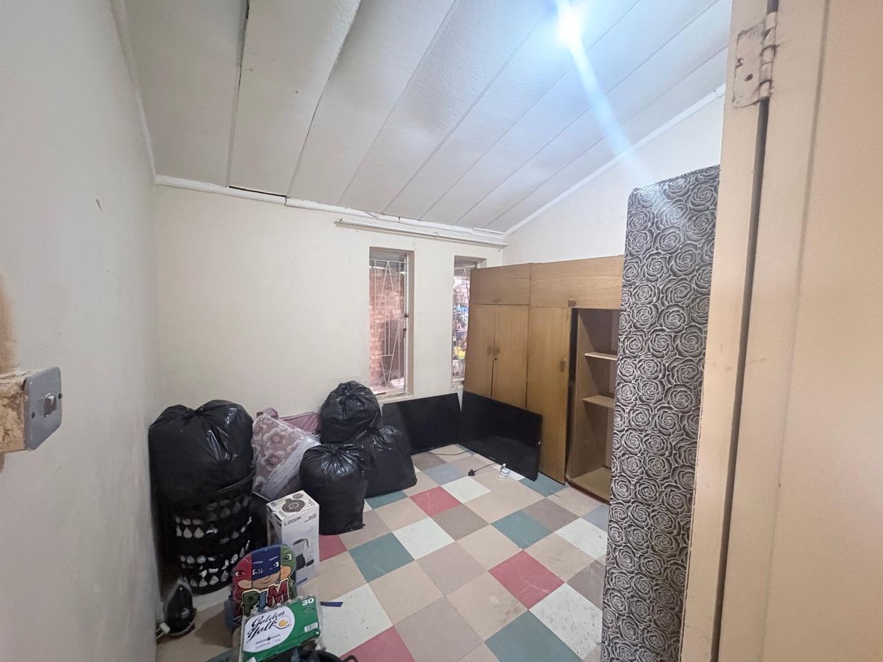 Photo 11 of 20