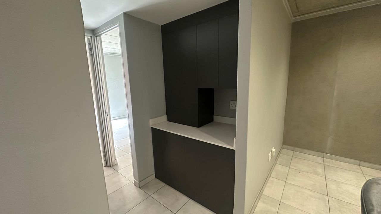 Photo 9 of 23