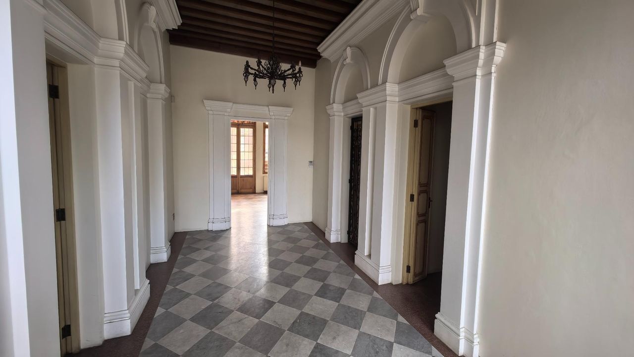 Photo 6 of 32