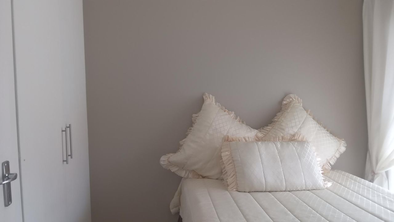 Photo 10 of 22