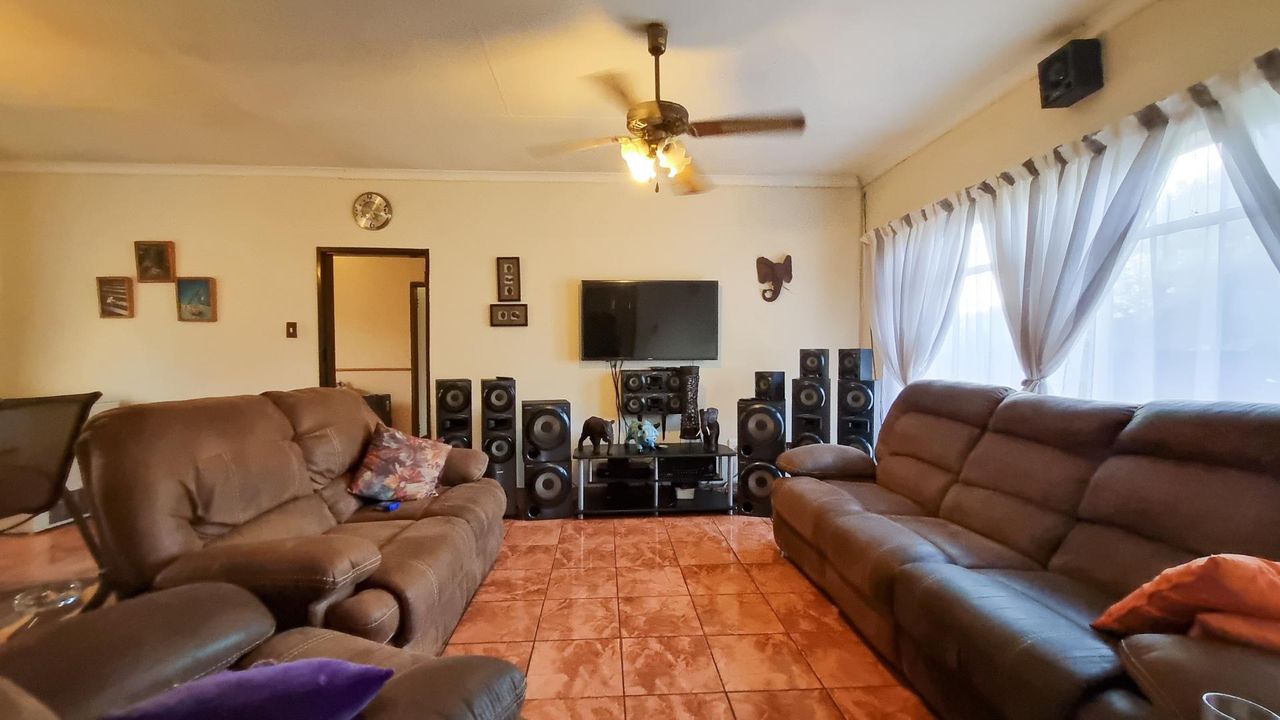 3 Bedroom house for sale in Dennesig, Middelburg