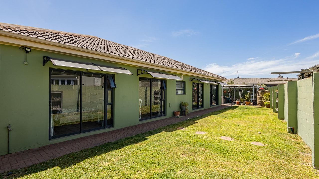 Photo of 3 Bedroom house for sale in Country Club, Langebaan