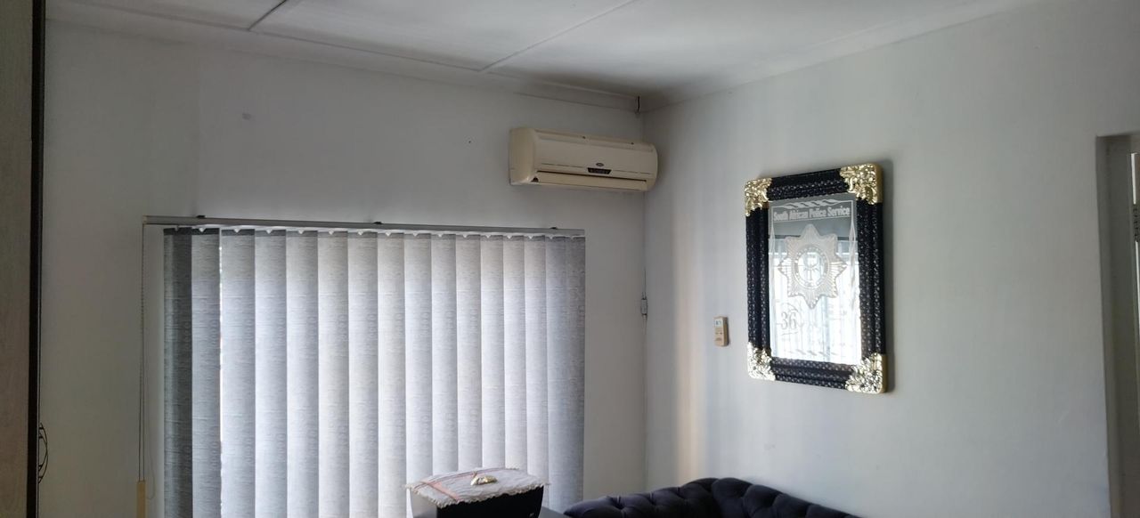 Photo 15 of 20