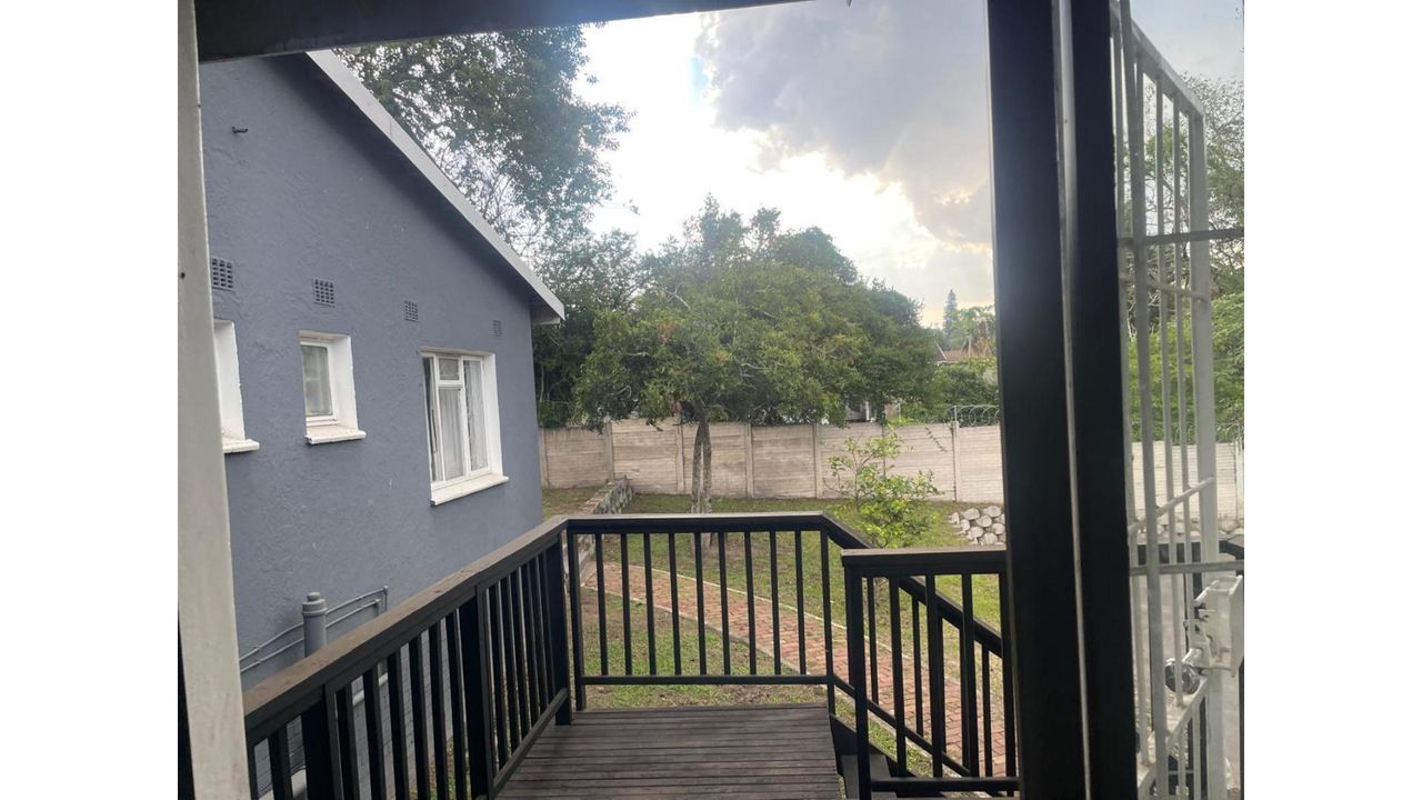 Photo 17 of 20