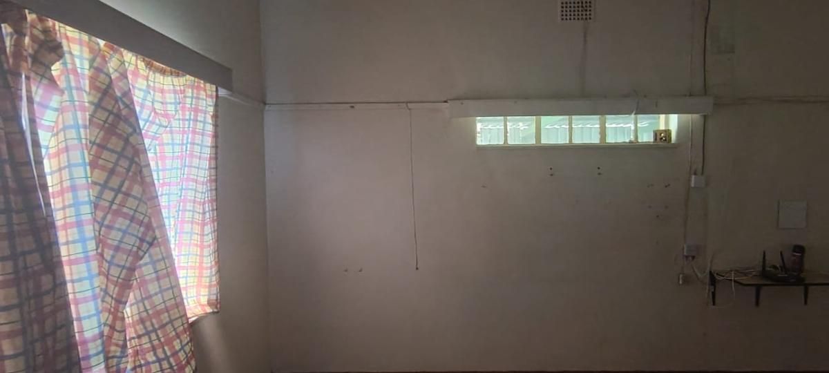 Photo 14 of 20